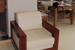 Trojka-i-fotele-005
